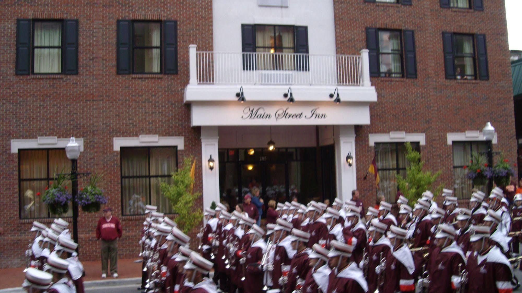 Main Street Inn แบล็กส์เบิร์ก ภายนอก รูปภาพ